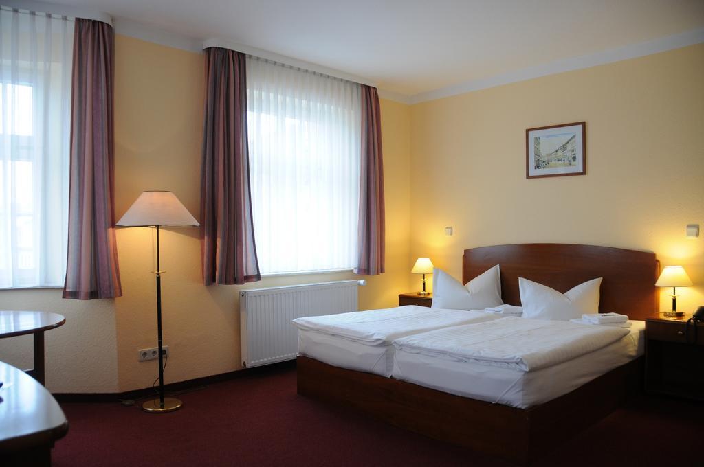 Döbelner Hof 3*